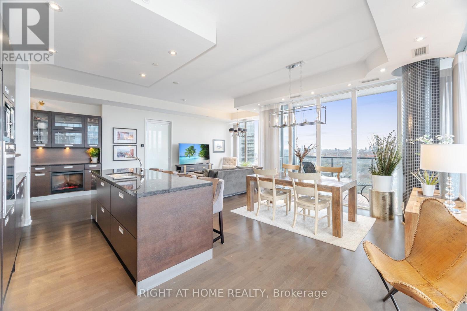 #3005 88 PARK LAWN ROAD - 10