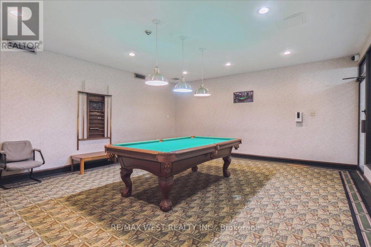 #905 26 HANOVER ROAD - 8