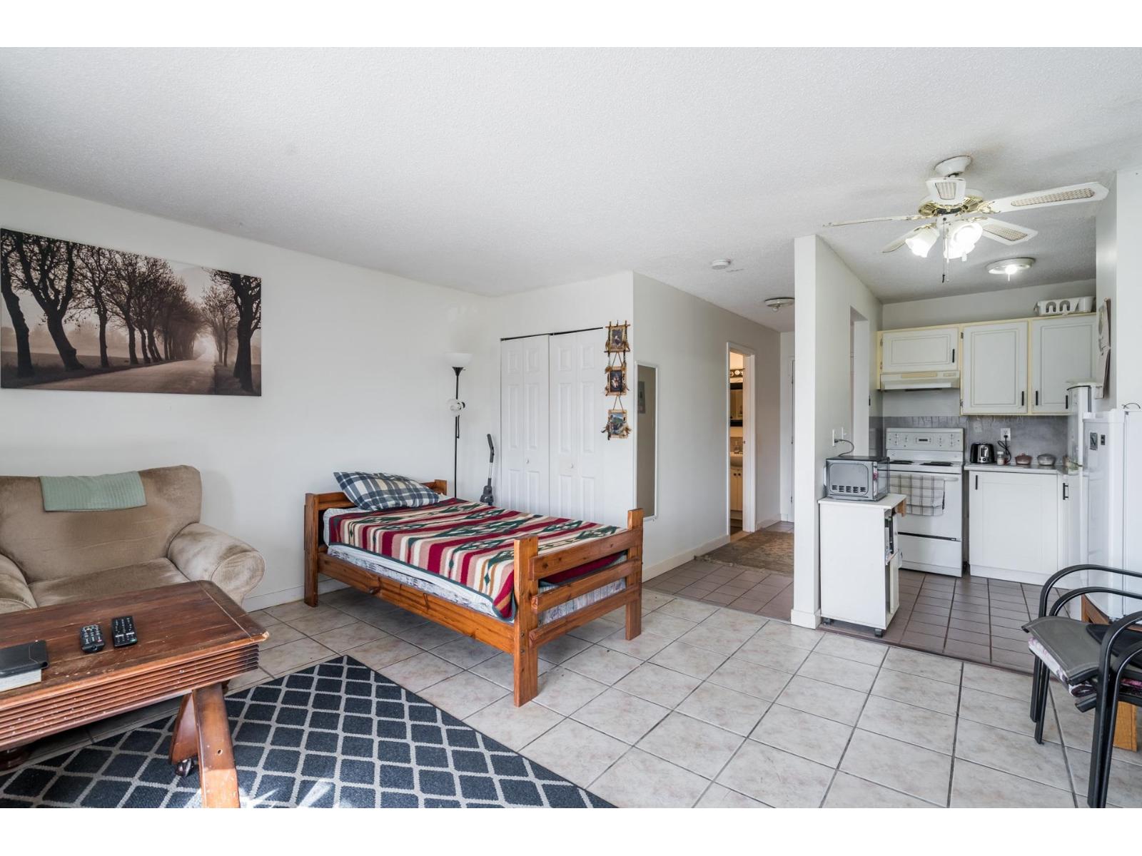 204 9477 COOK STREET, Chilliwack Proper West, Chilliwack
