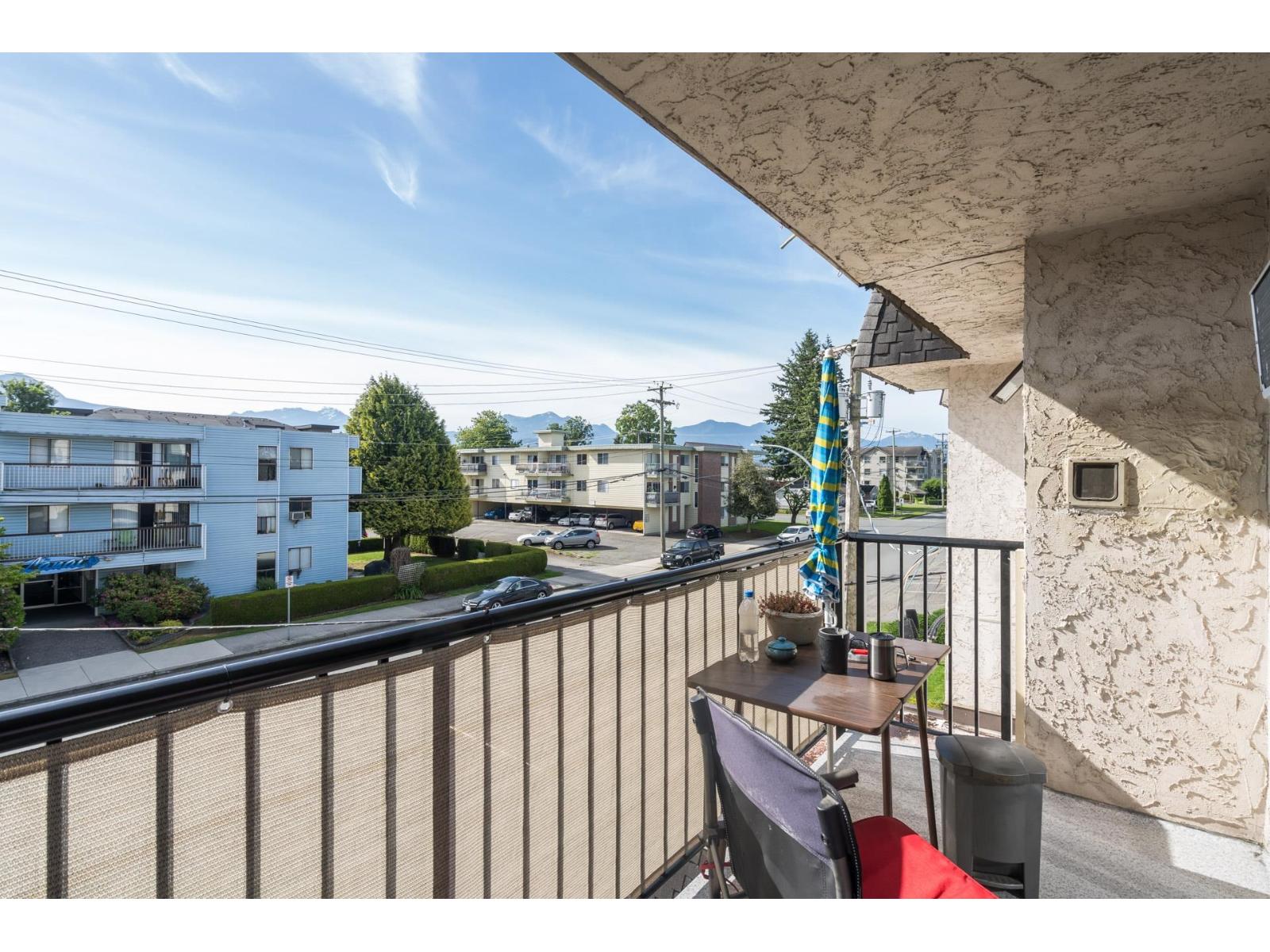 204 9477 COOK STREET, Chilliwack Proper West, Chilliwack
