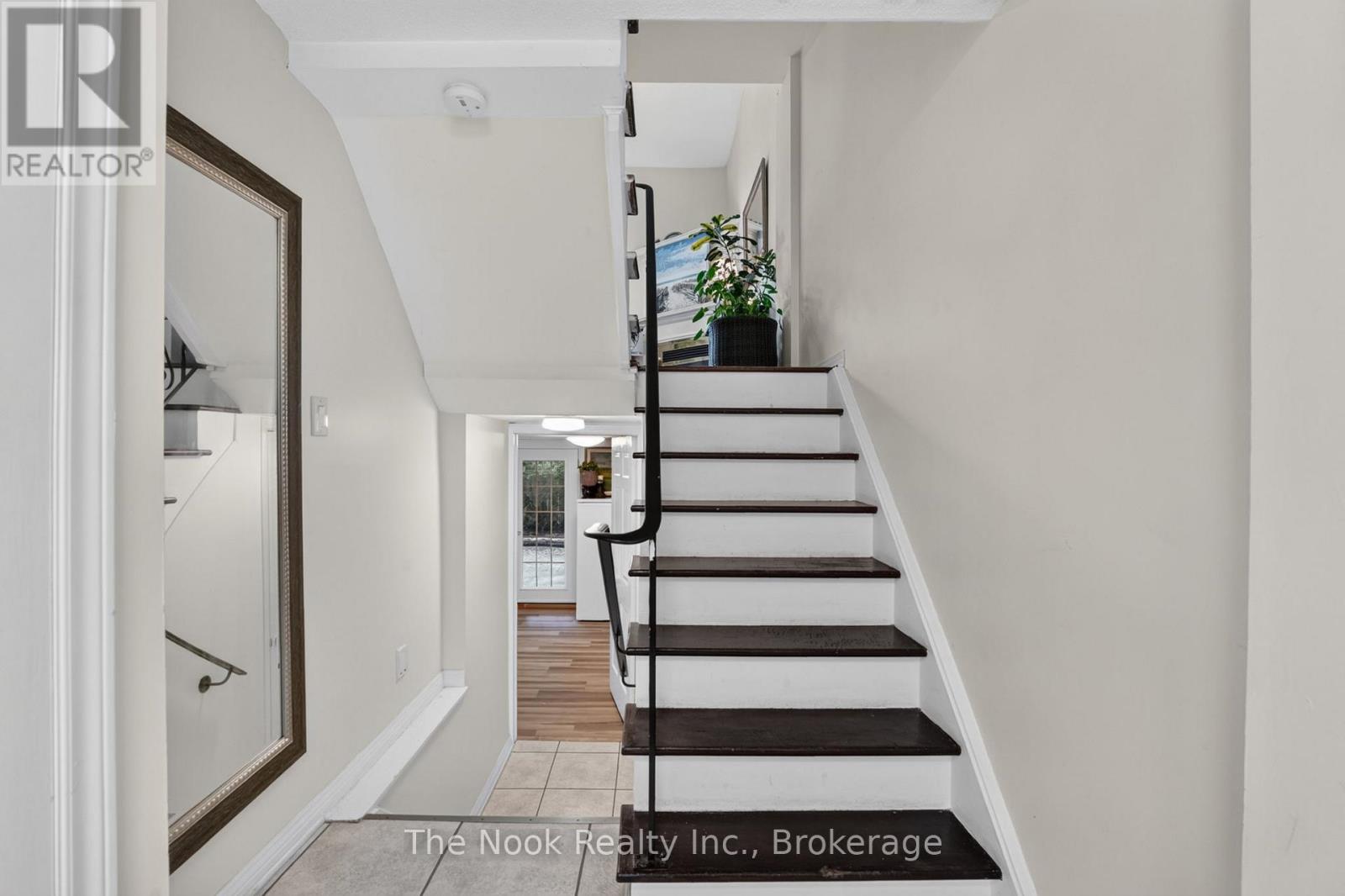 #12 91 LIVINGSTON AVENUE - 4