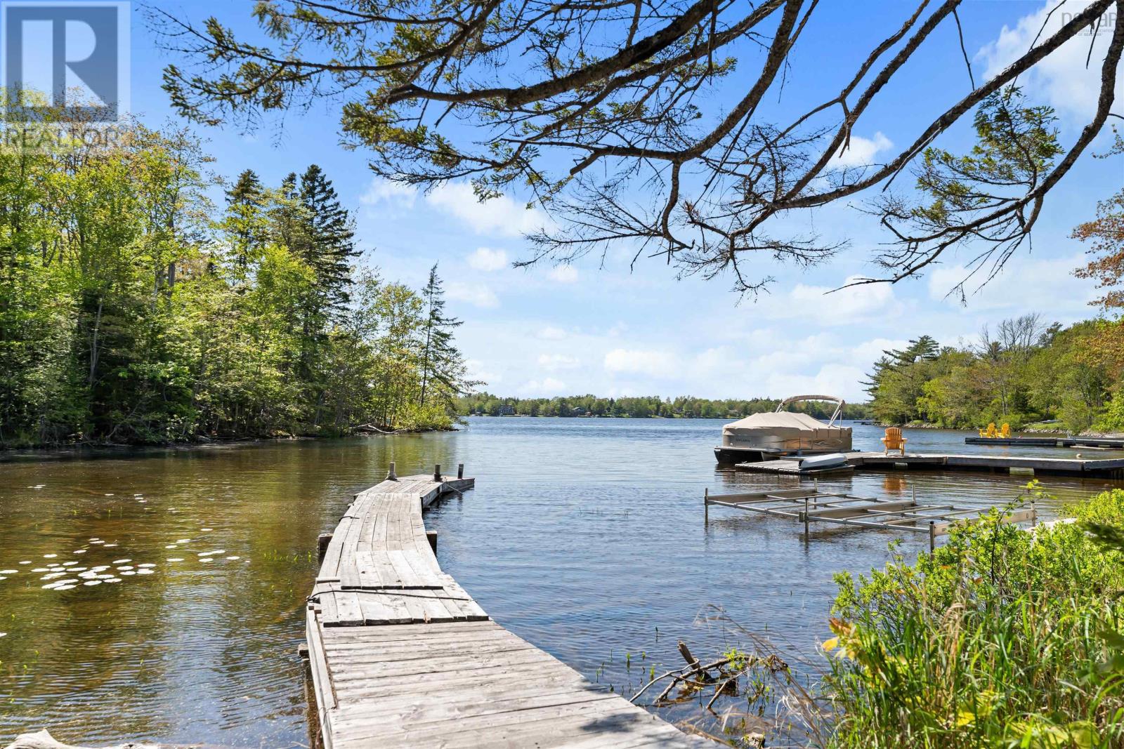 660 East Uniacke Road - 3