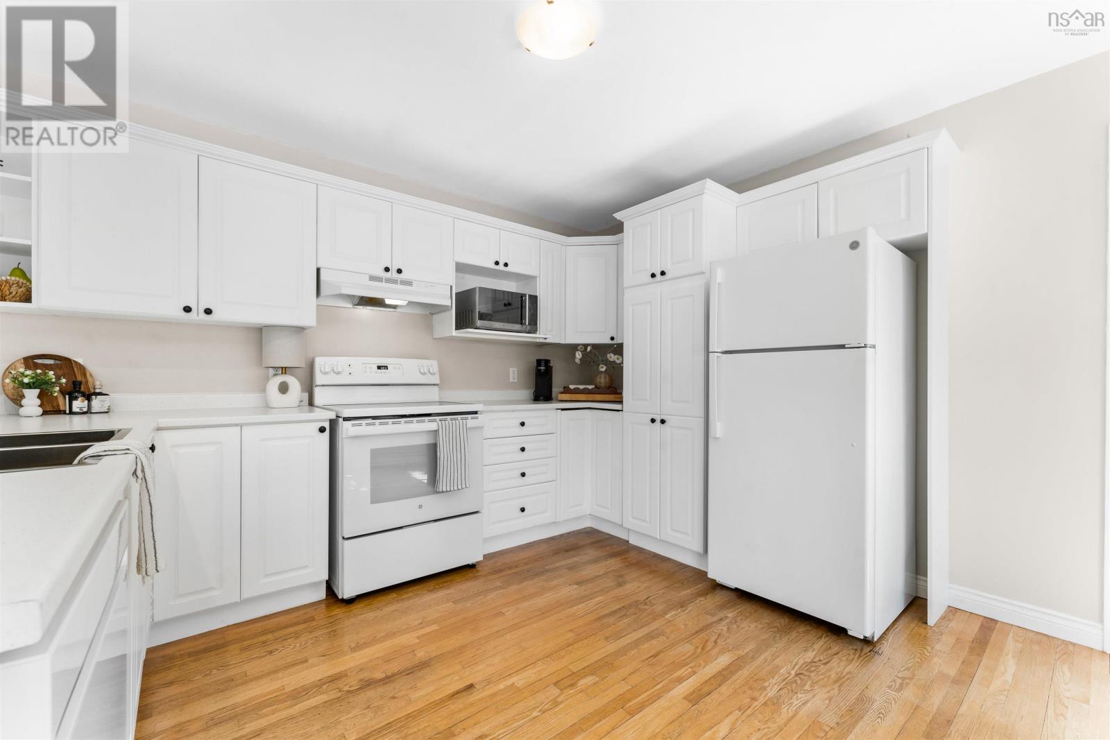 111 St George Boulevard - 12