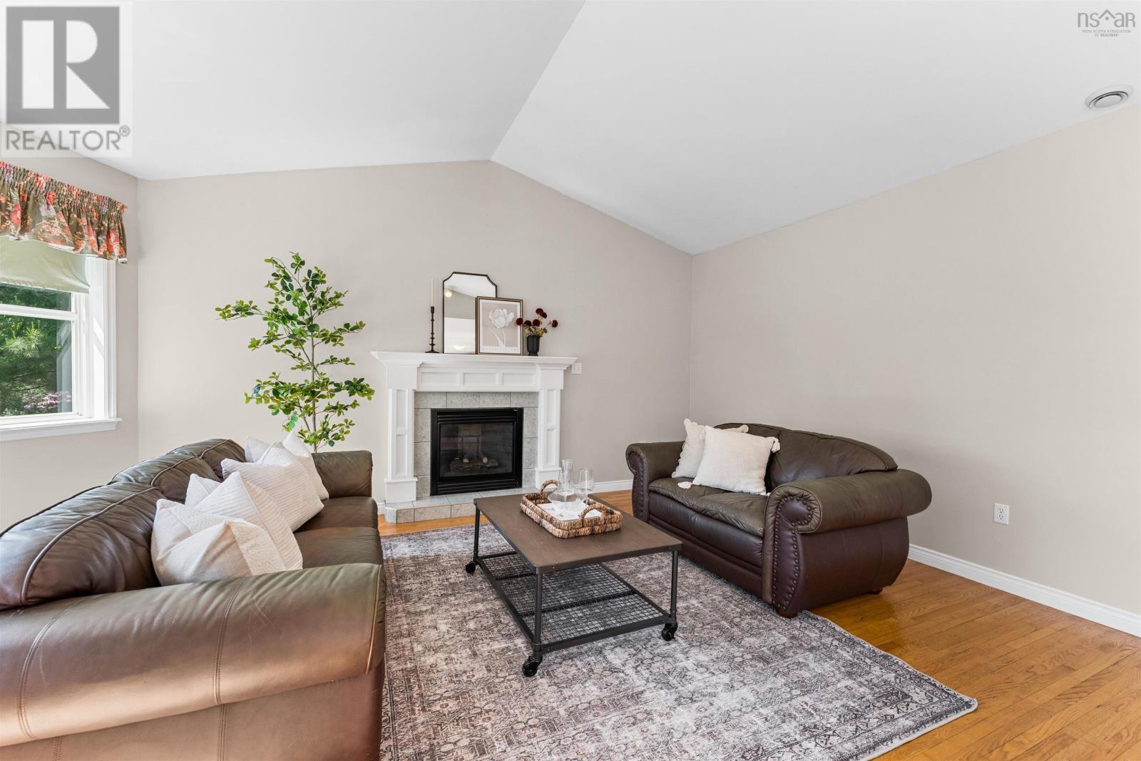 111 St George Boulevard - 18