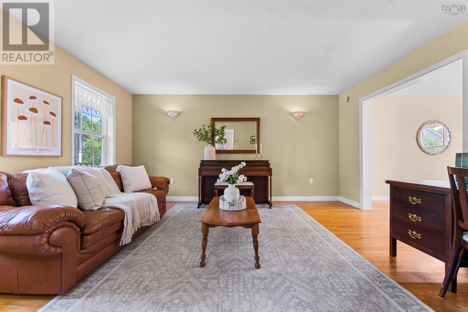 111 St George Boulevard - 24
