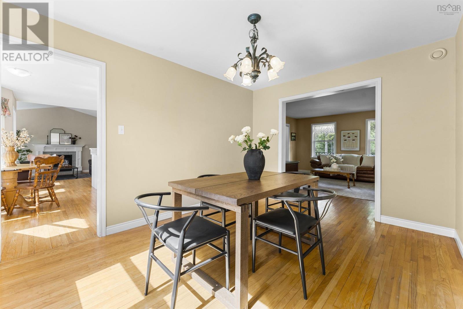 111 St George Boulevard - 21