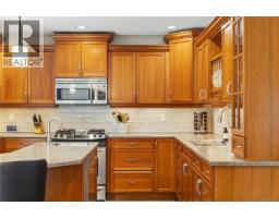 Ensuite - 775 Southland Way, Nanaimo, BC V9R6P4 Photo 7