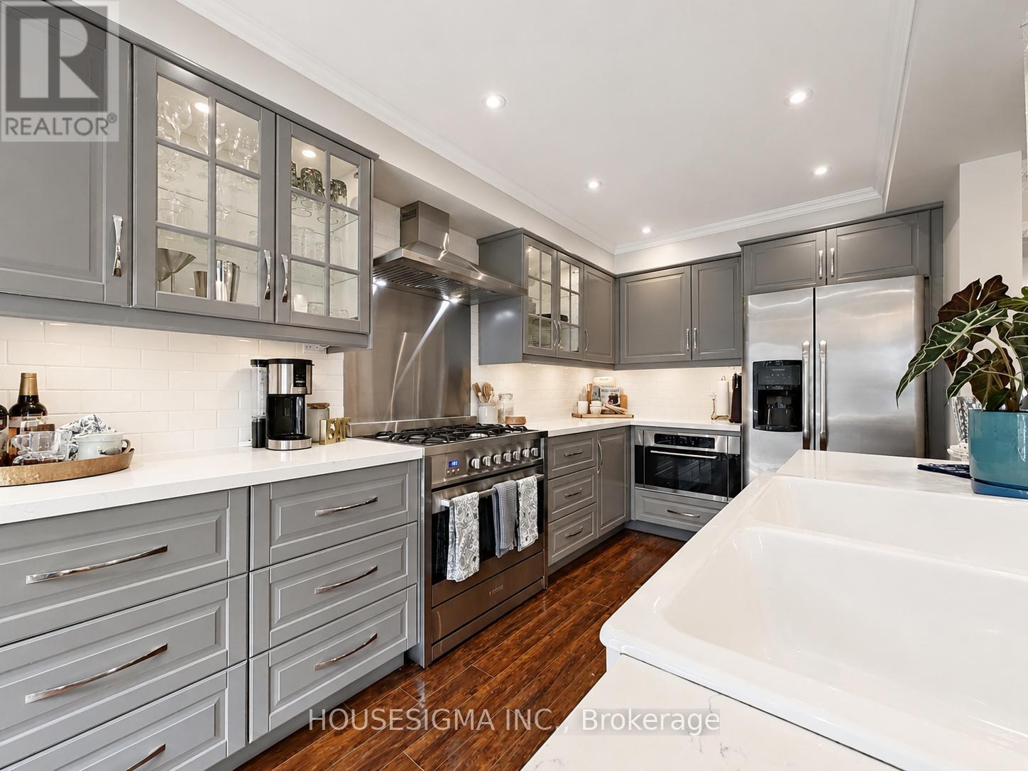 114 ZACHARY PLACE - 16