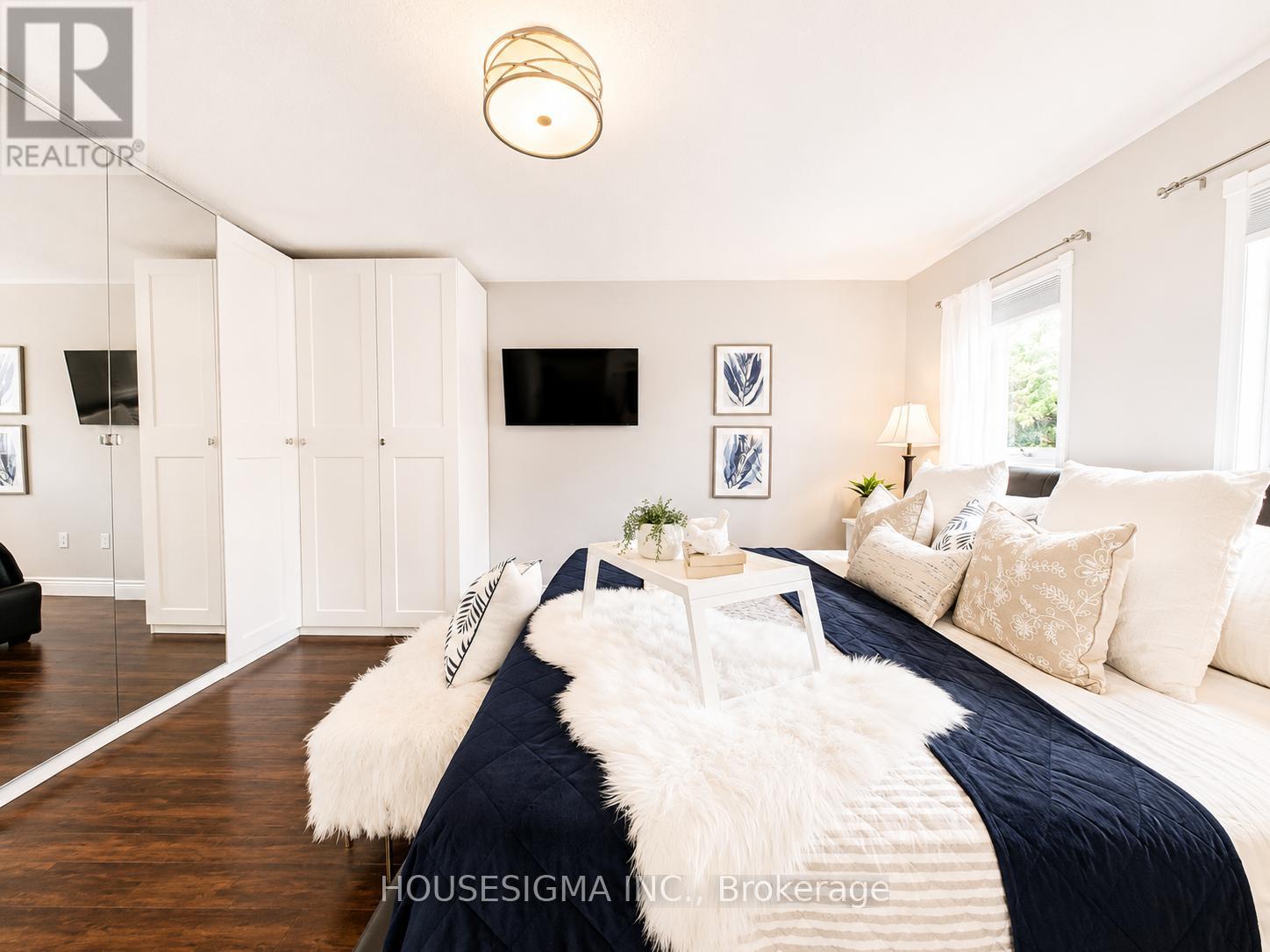 114 ZACHARY PLACE - 22