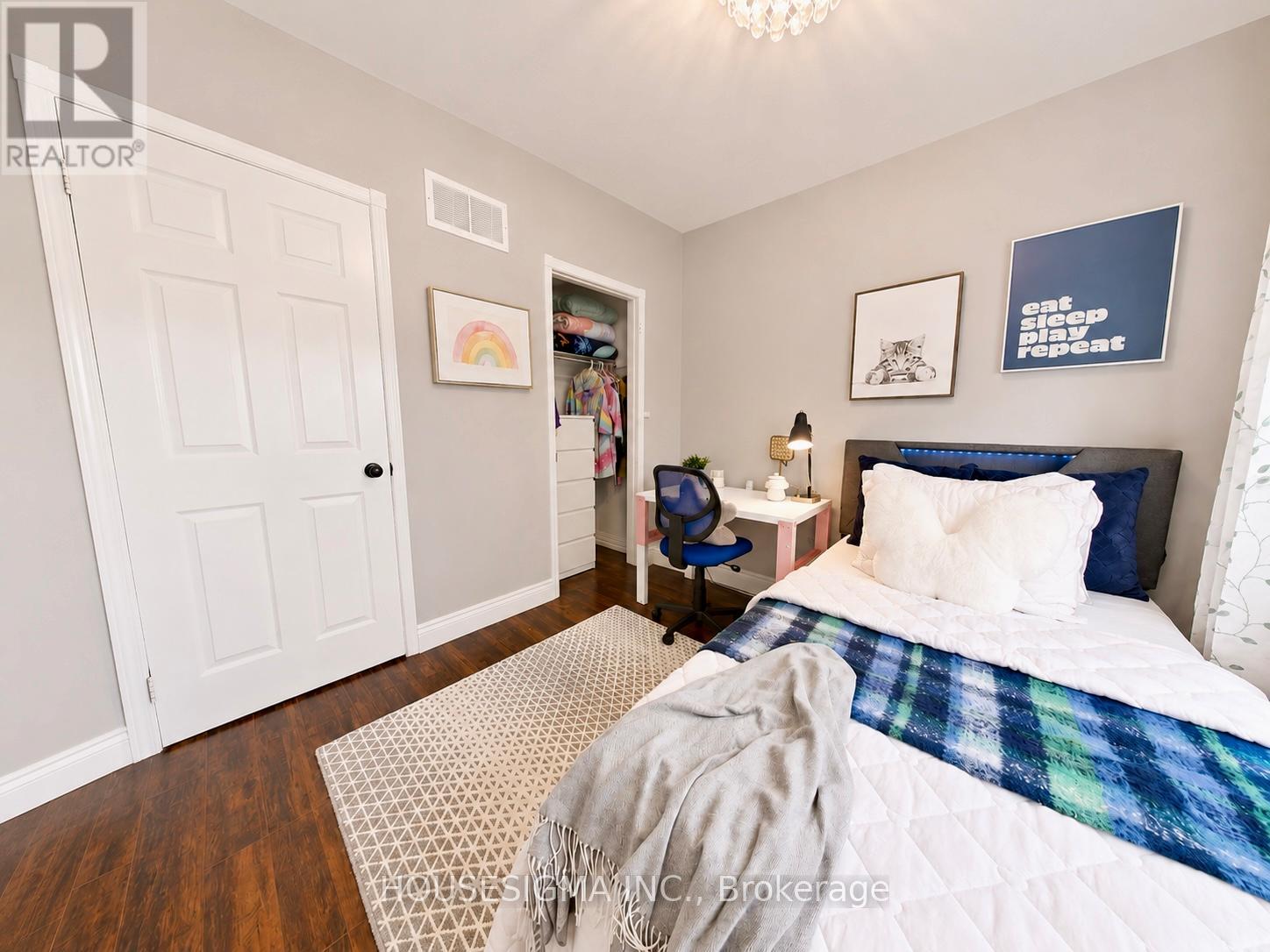 114 ZACHARY PLACE - 29