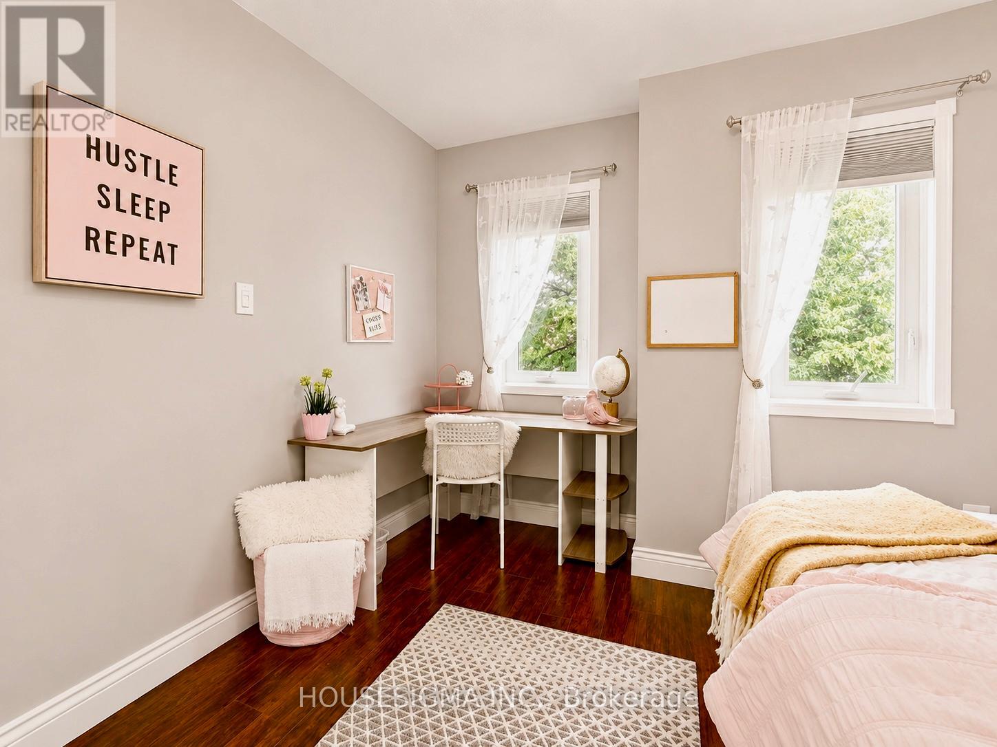 114 ZACHARY PLACE - 32