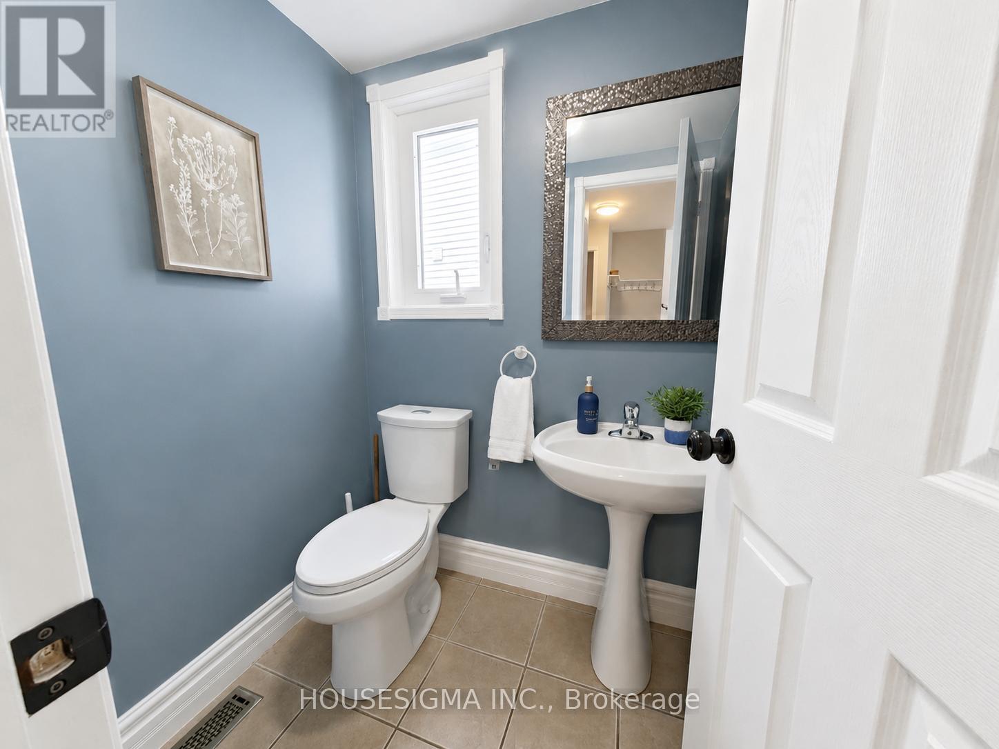 114 ZACHARY PLACE - 8