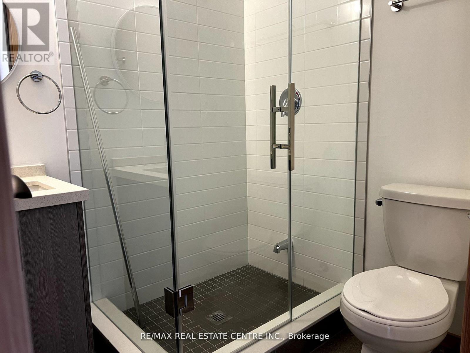#307 3425 SHEPPARD AVENUE E - 7