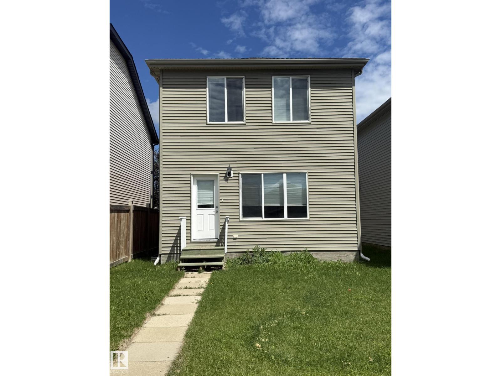 8305 Ellis Cr NW NW photo 2 — MLS® E4497426