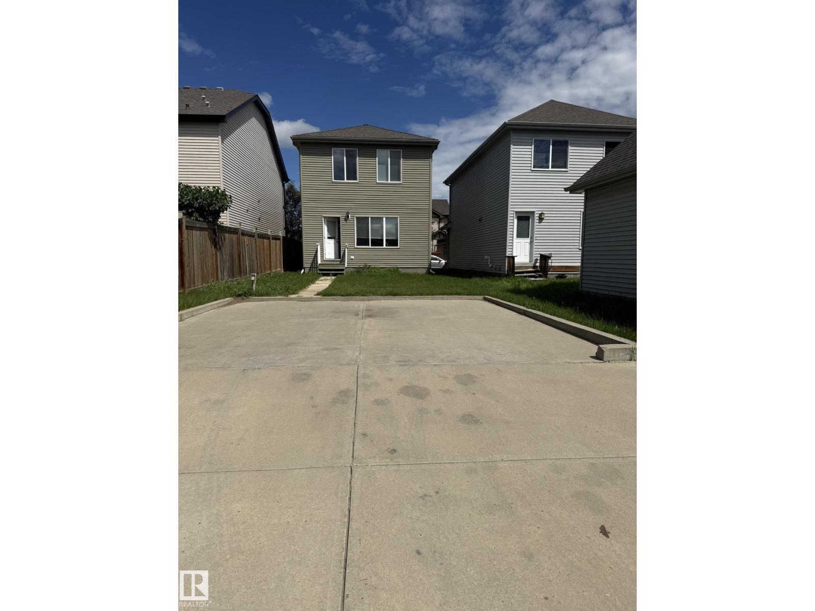 8305 Ellis Cr NW NW photo 3 — MLS® E4497426