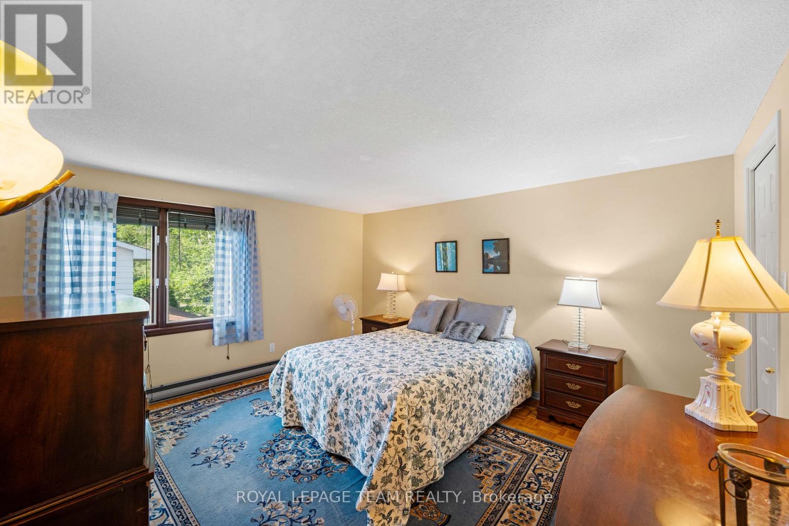7 Bed, 4 Bath House for Sale in Ottawa – 36 GLENDENNING DRIVE, Ottawa – MLS# X13532414 - Image 23