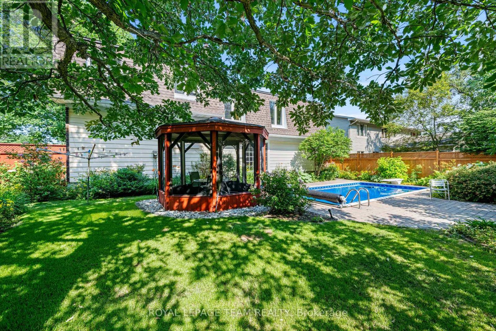 7 Bed, 4 Bath House for Sale in Ottawa – 36 GLENDENNING DRIVE, Ottawa – MLS# X13532414 - Image 32