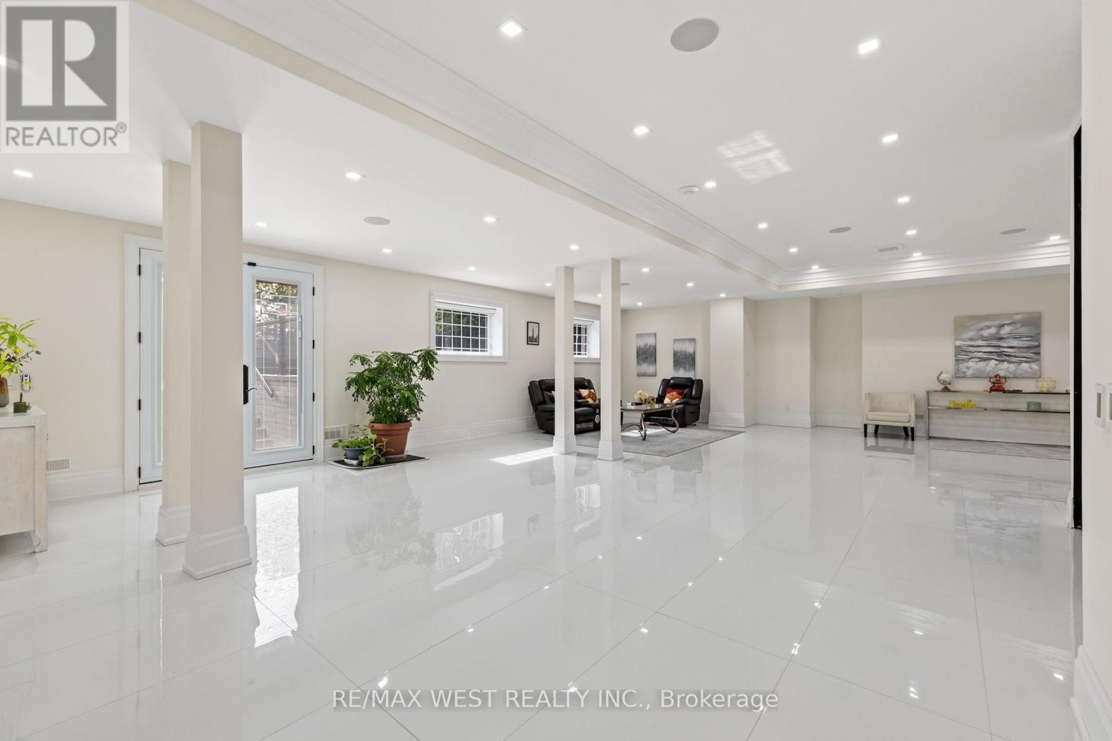 62 SHERWOOD FOREST DRIVE - Image 17