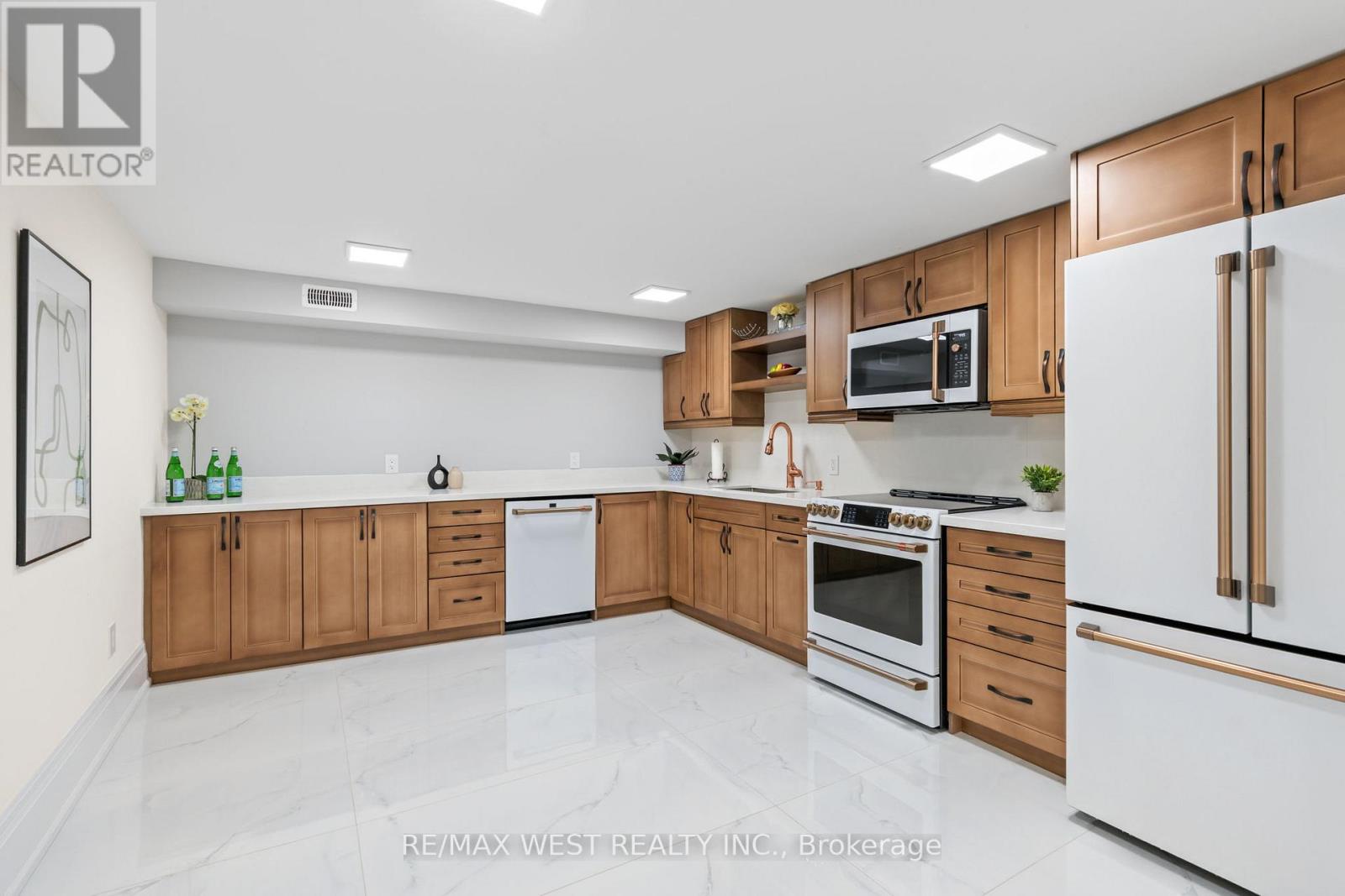 62 SHERWOOD FOREST DRIVE - Image 18