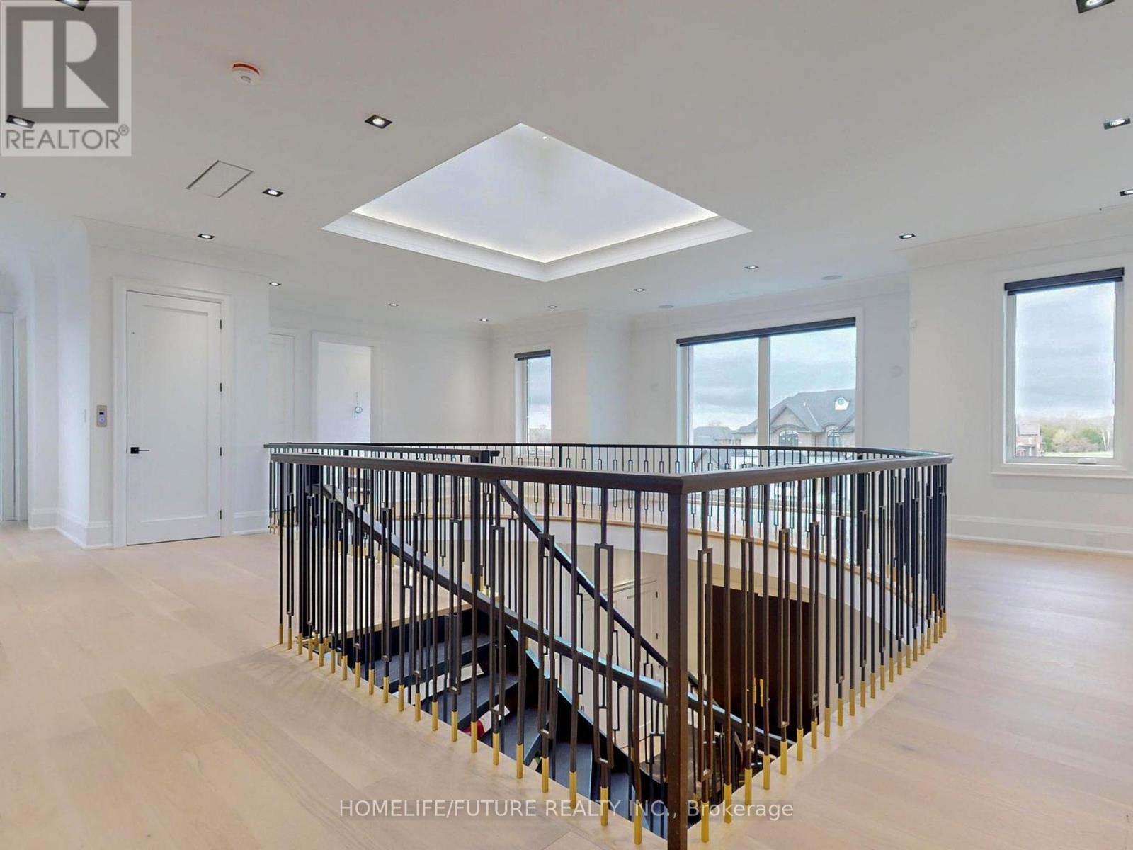 9 PLEASANT VALLEY DRIVE - 18