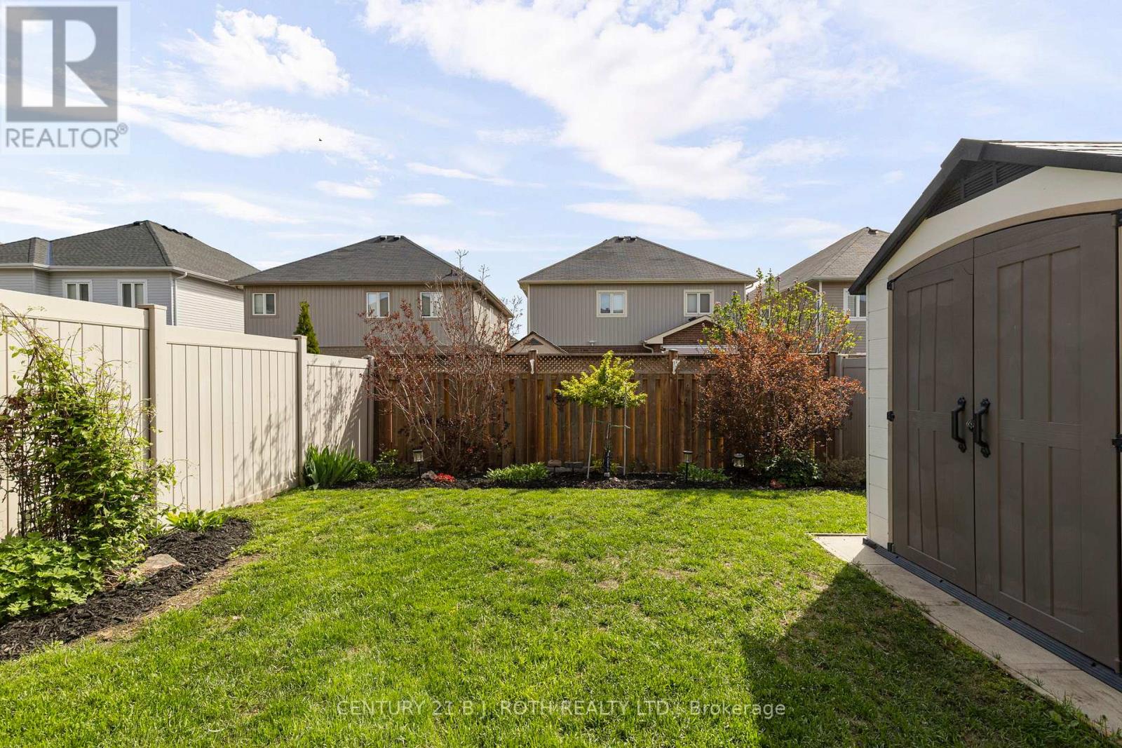 117 ISABELLA DRIVE - 27