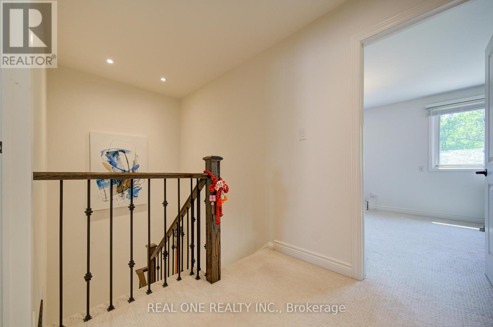 #30 1606 LANCASTER DRIVE - 26