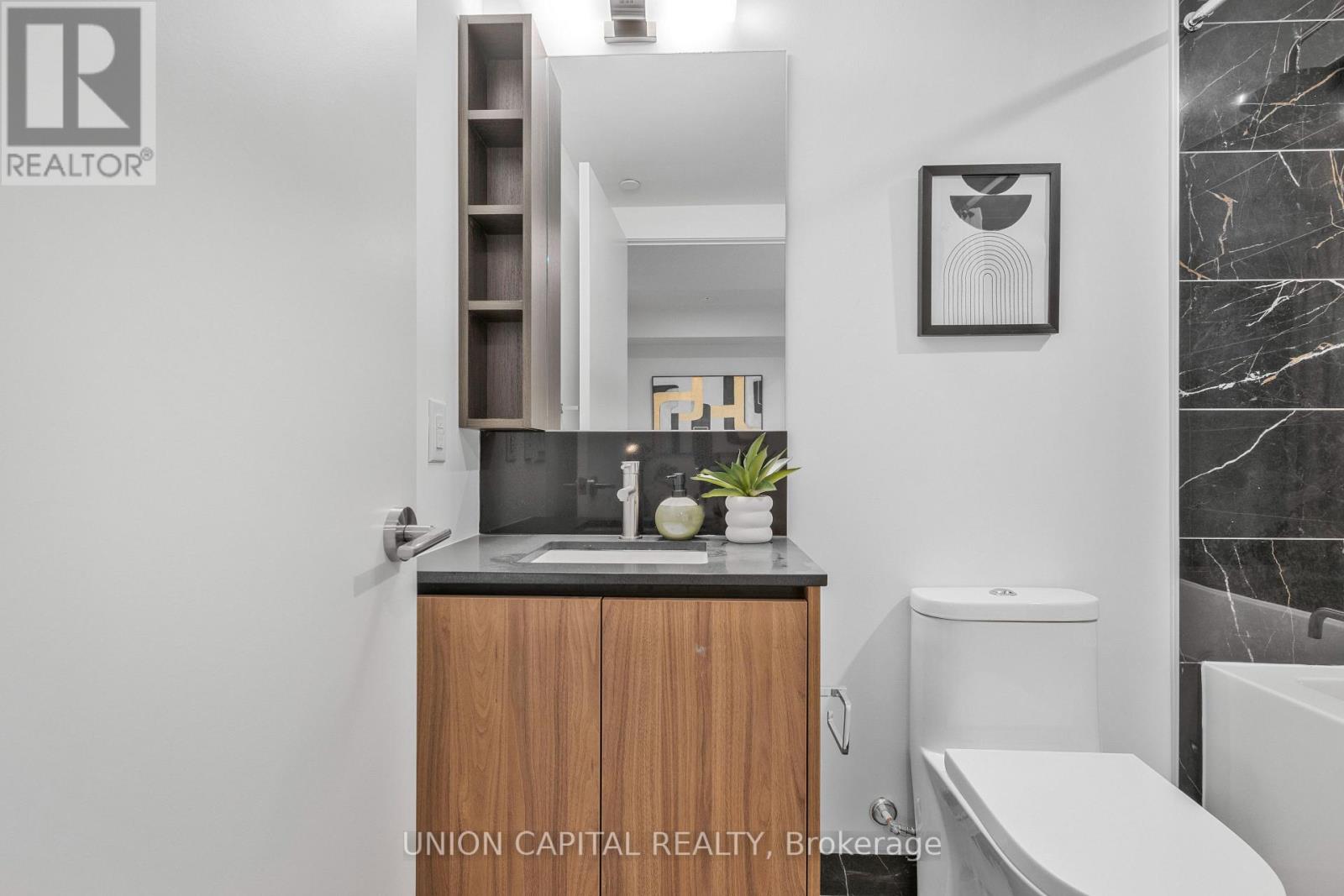 #635 1100 SHEPPARD AVENUE W - 15