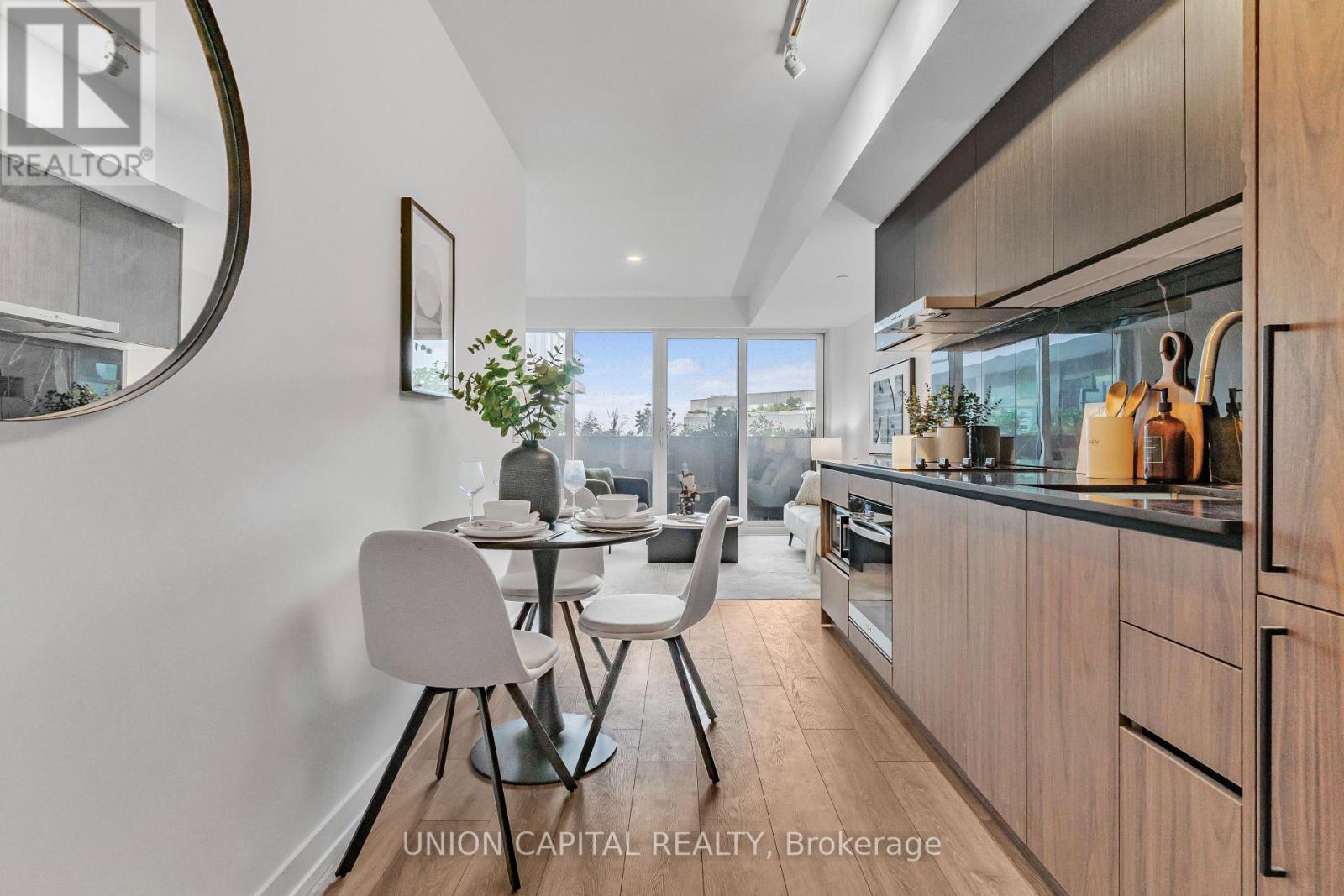 #635 1100 SHEPPARD AVENUE W - 8
