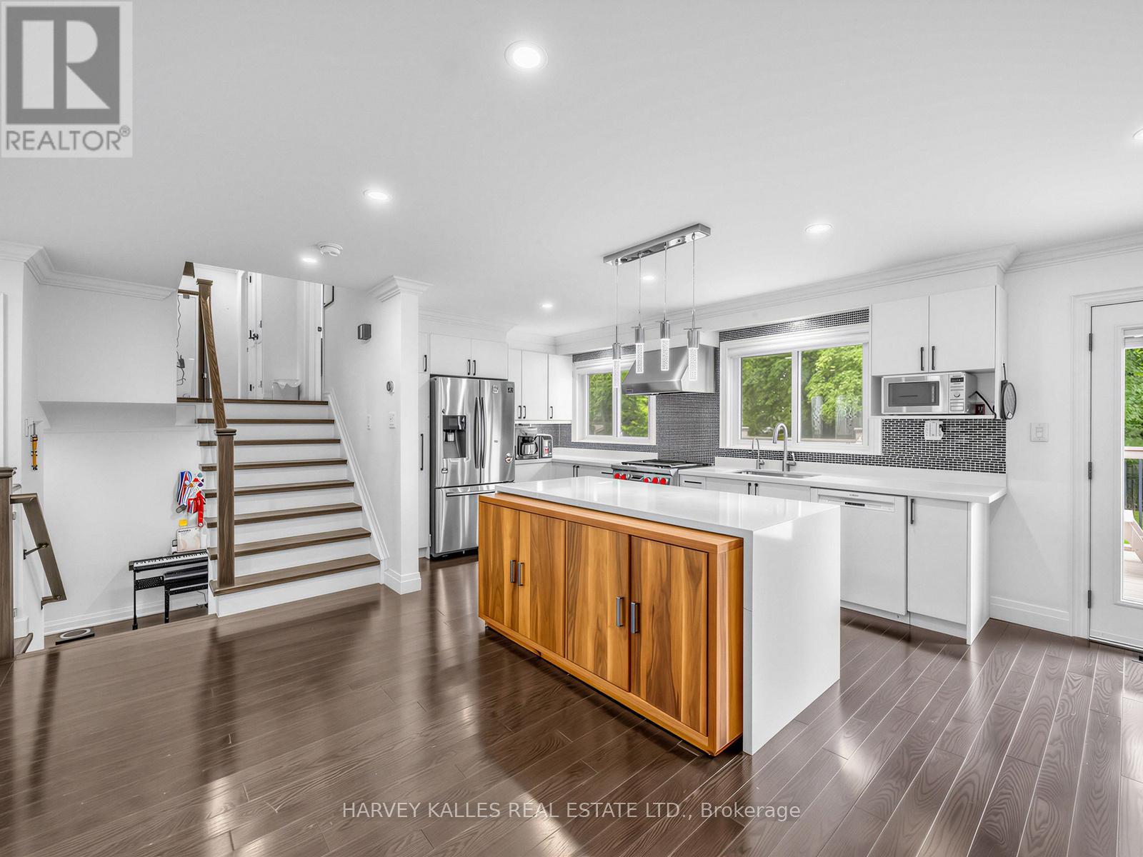 1228 PALLATINE DRIVE - 10