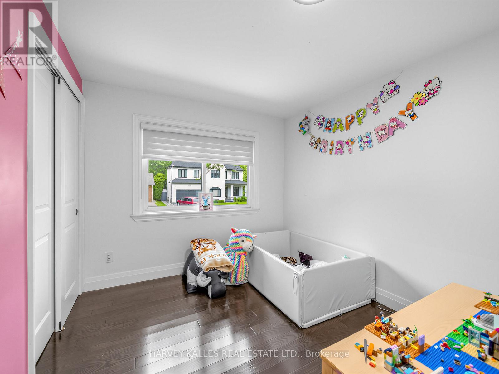 1228 PALLATINE DRIVE - 19