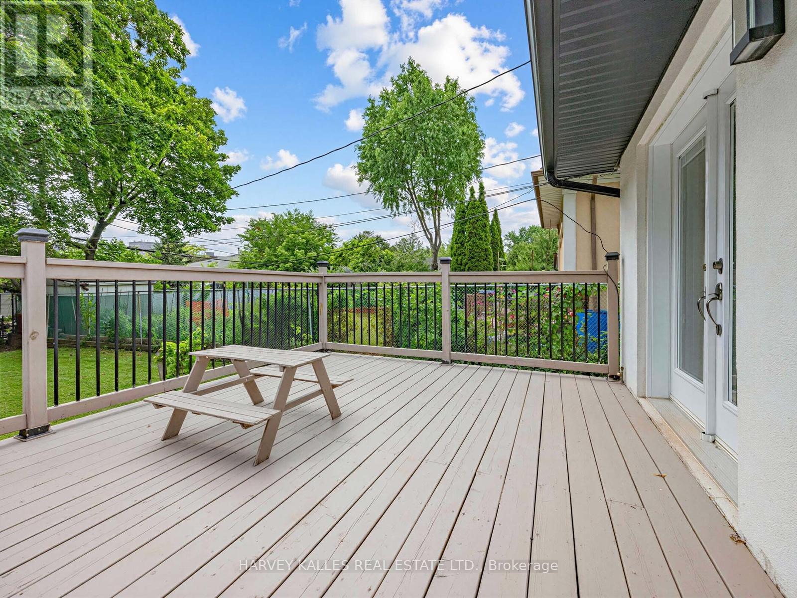 1228 PALLATINE DRIVE - 39