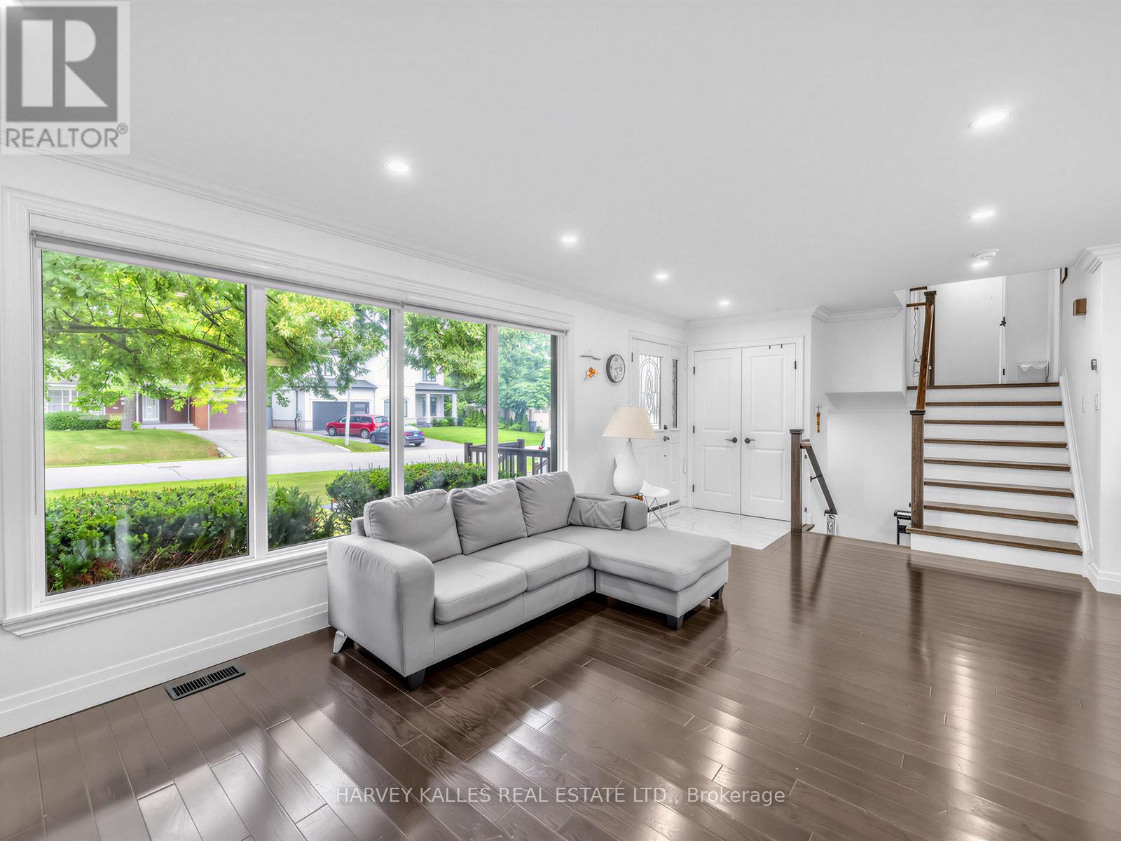 1228 PALLATINE DRIVE - 6
