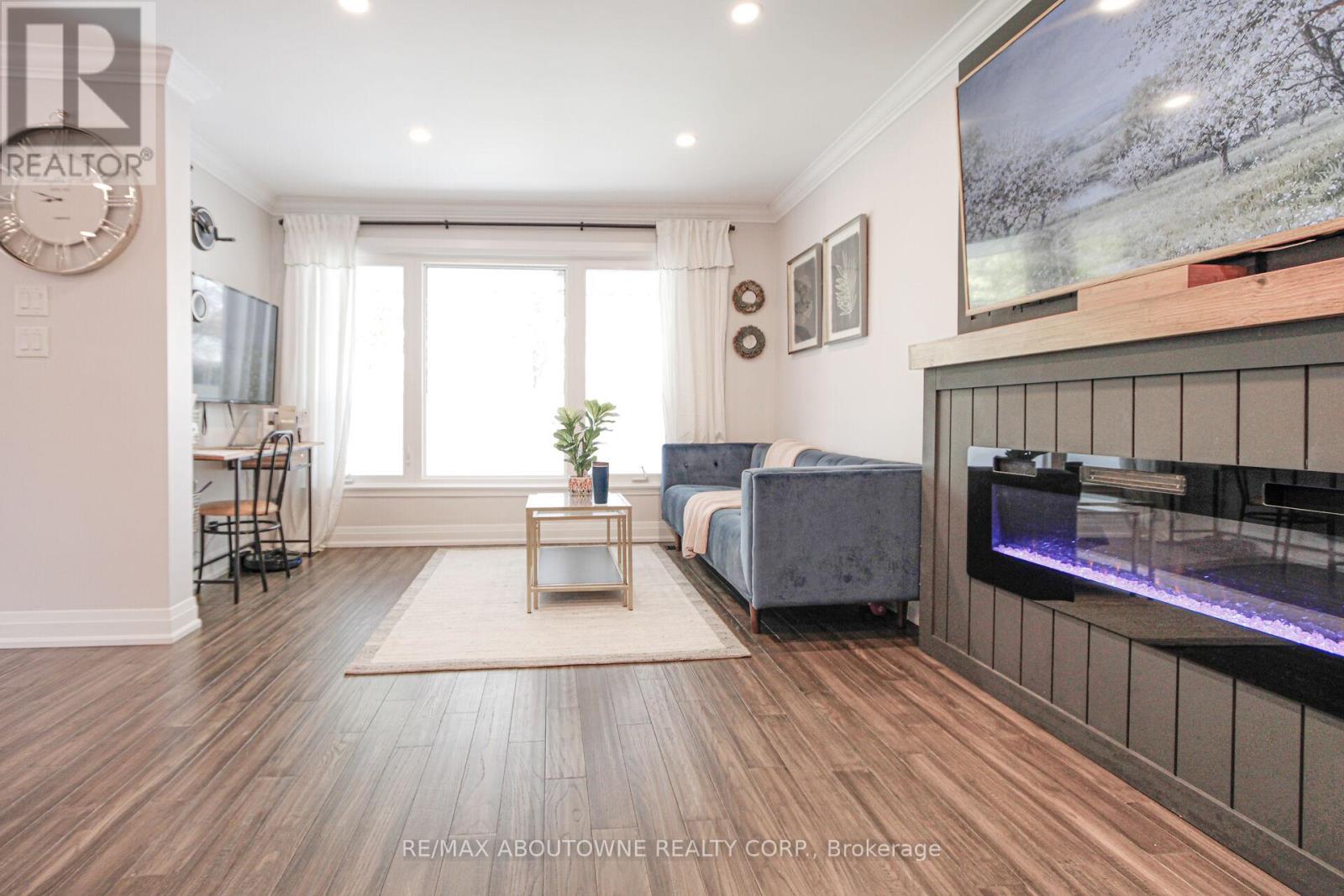 3302 CARDROSS ROAD - 11