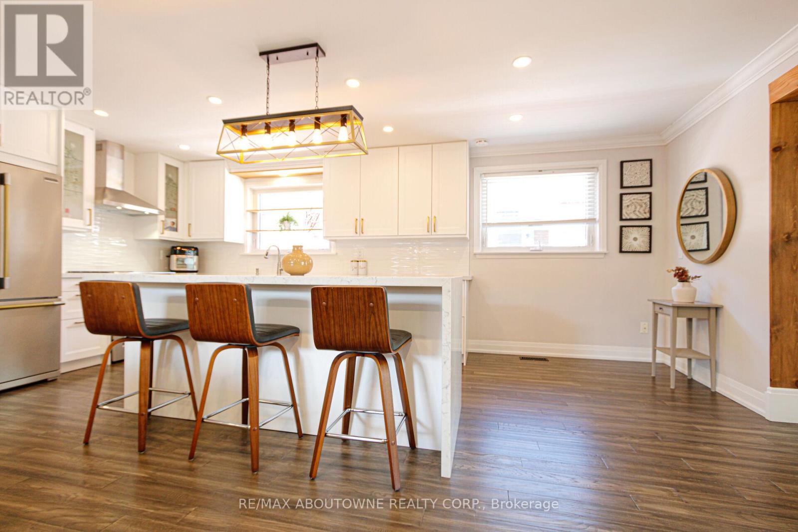 3302 CARDROSS ROAD - 7