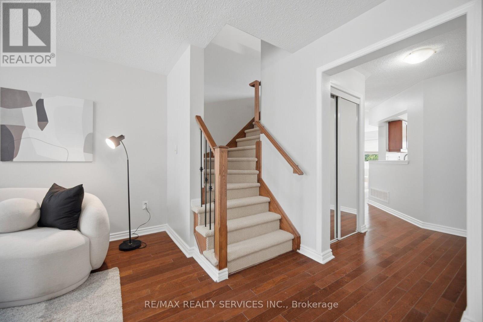 9 OLLIE AVENUE - 20