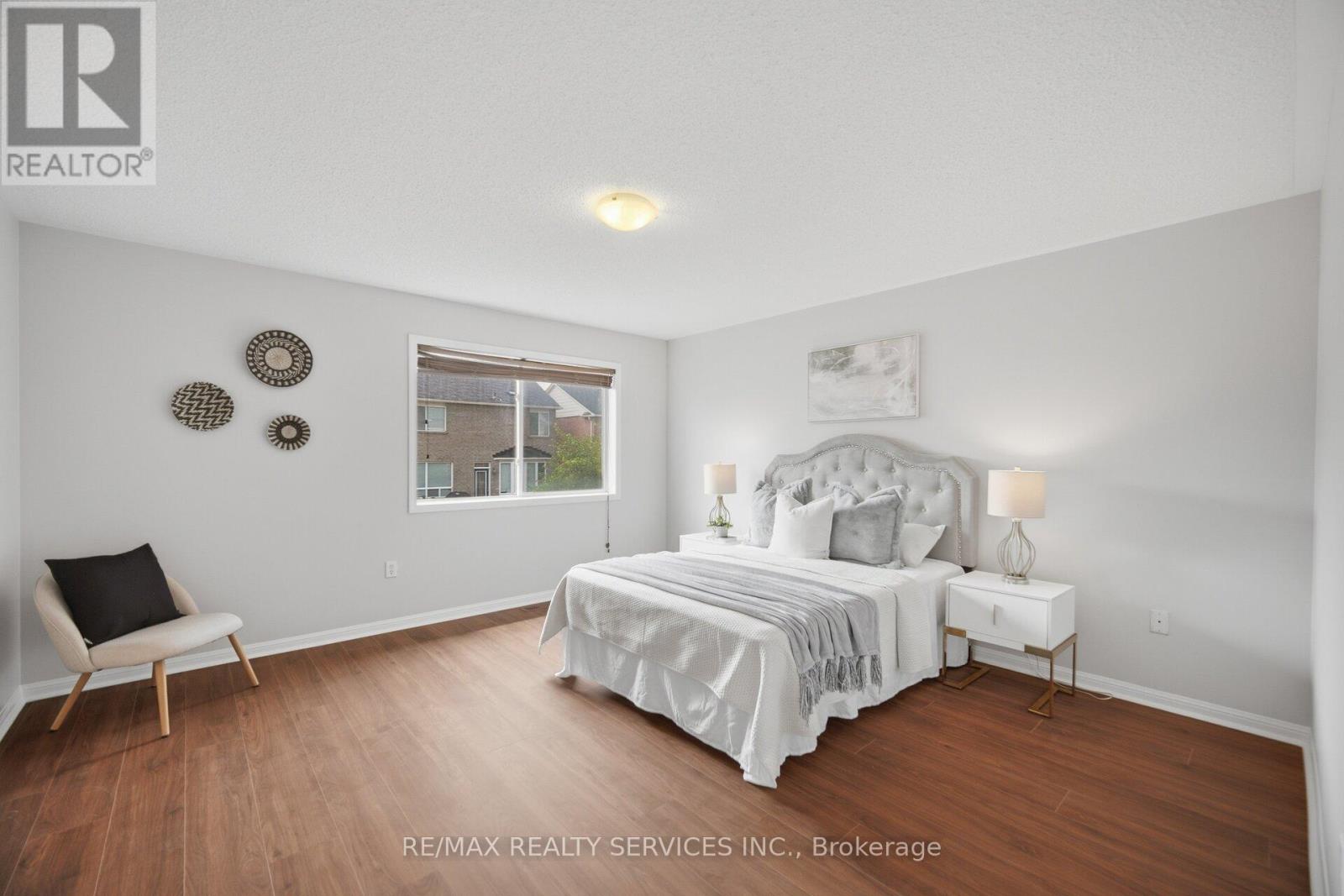 9 OLLIE AVENUE - 23