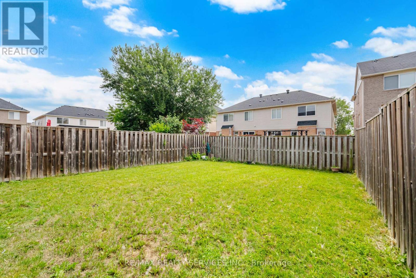 9 OLLIE AVENUE - 38