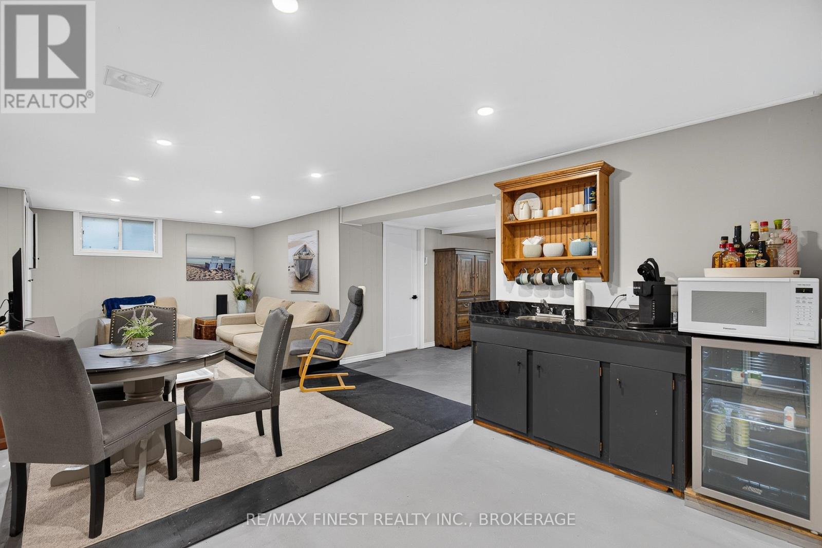35 KELLER DRIVE - Image 32