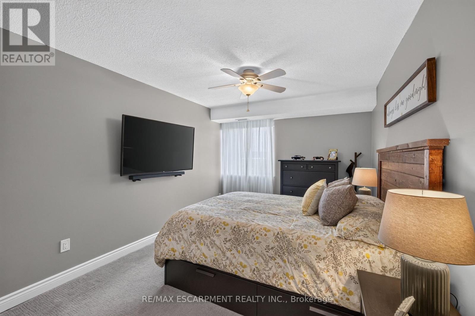 #703 301 FRANCES AVENUE - 32