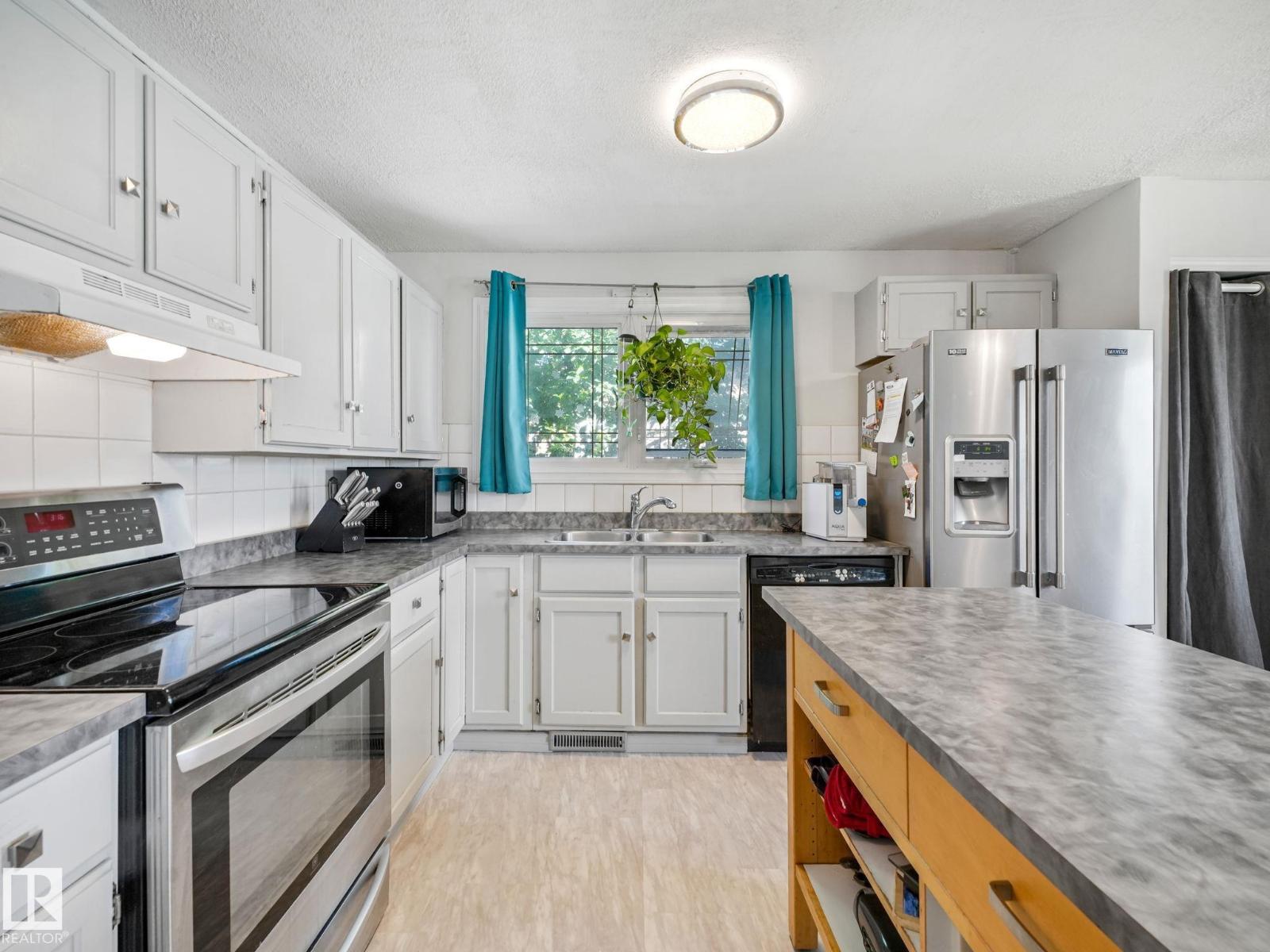 164 WARWICK RD NW - 10