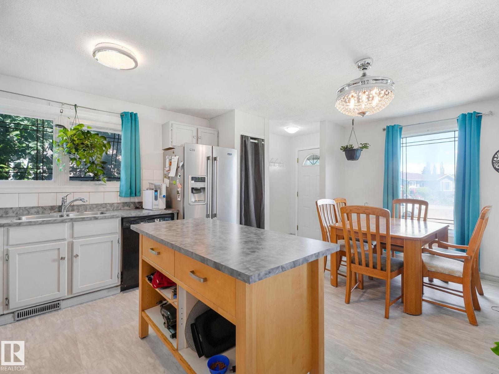 164 WARWICK RD NW - 13
