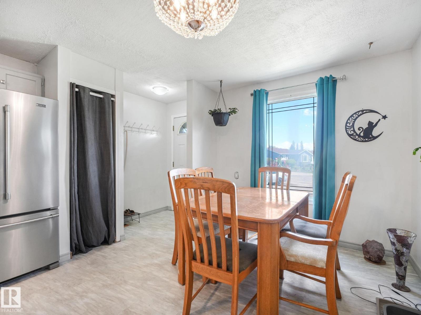 164 WARWICK RD NW - 17