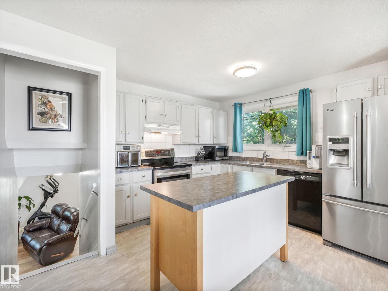 164 WARWICK RD NW - 18