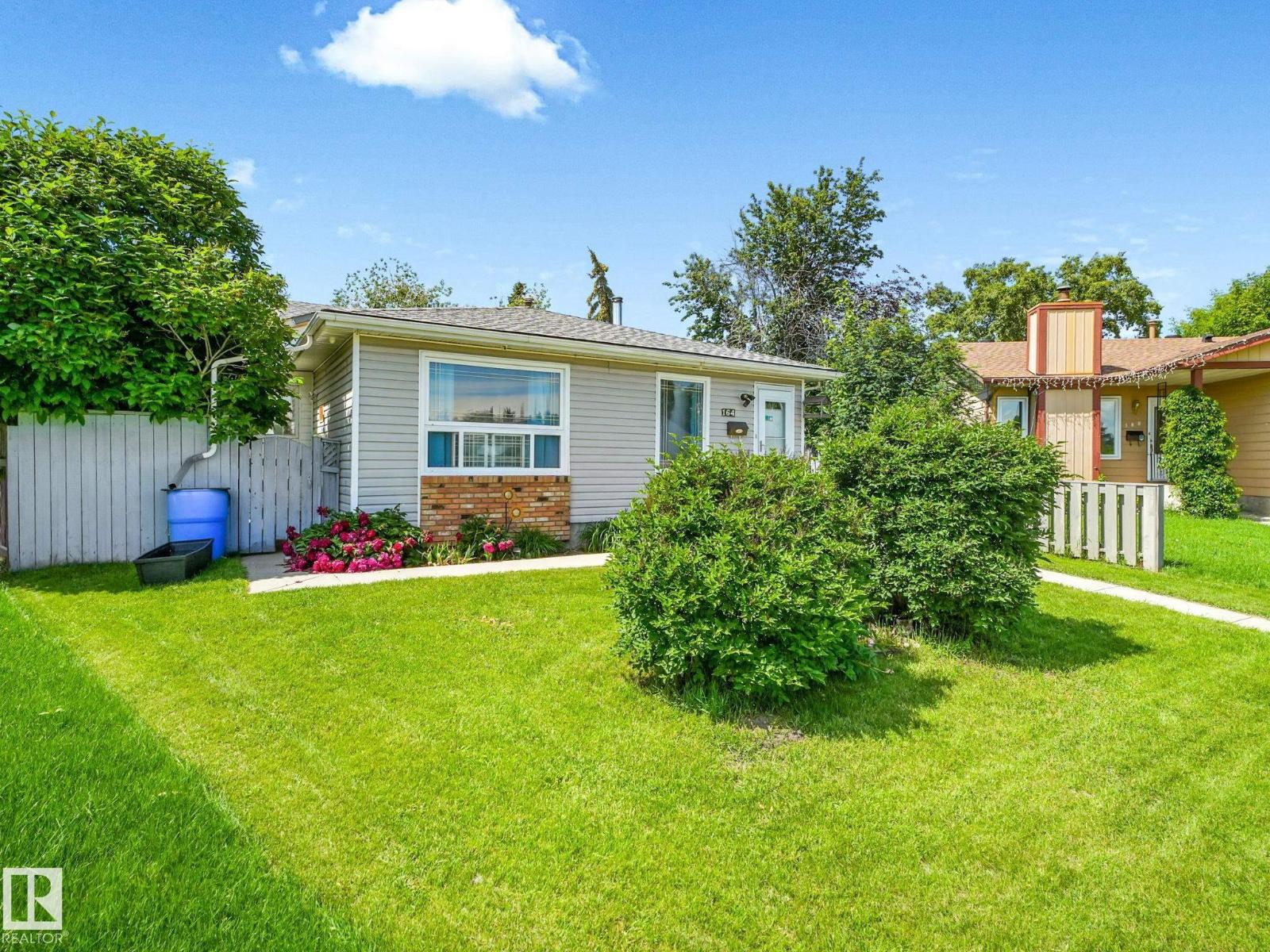 164 WARWICK RD NW - 3