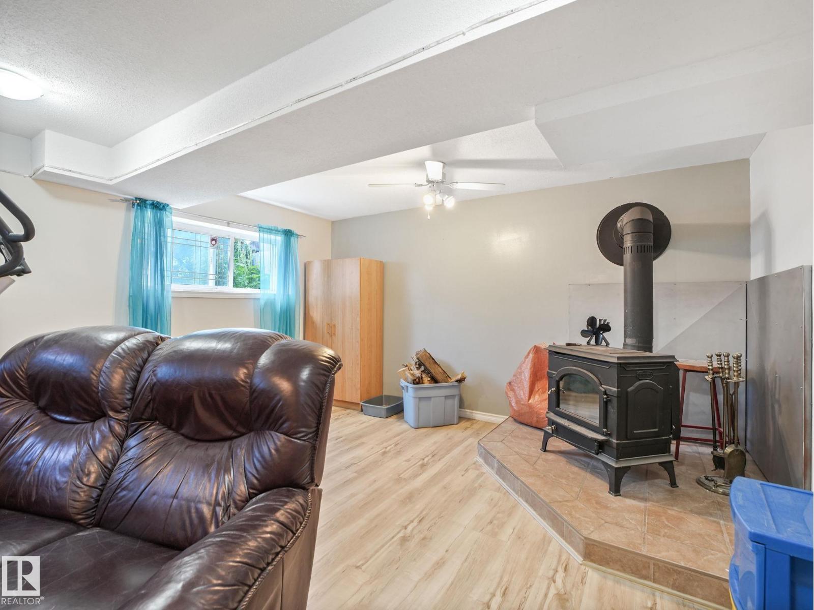 164 WARWICK RD NW - 30