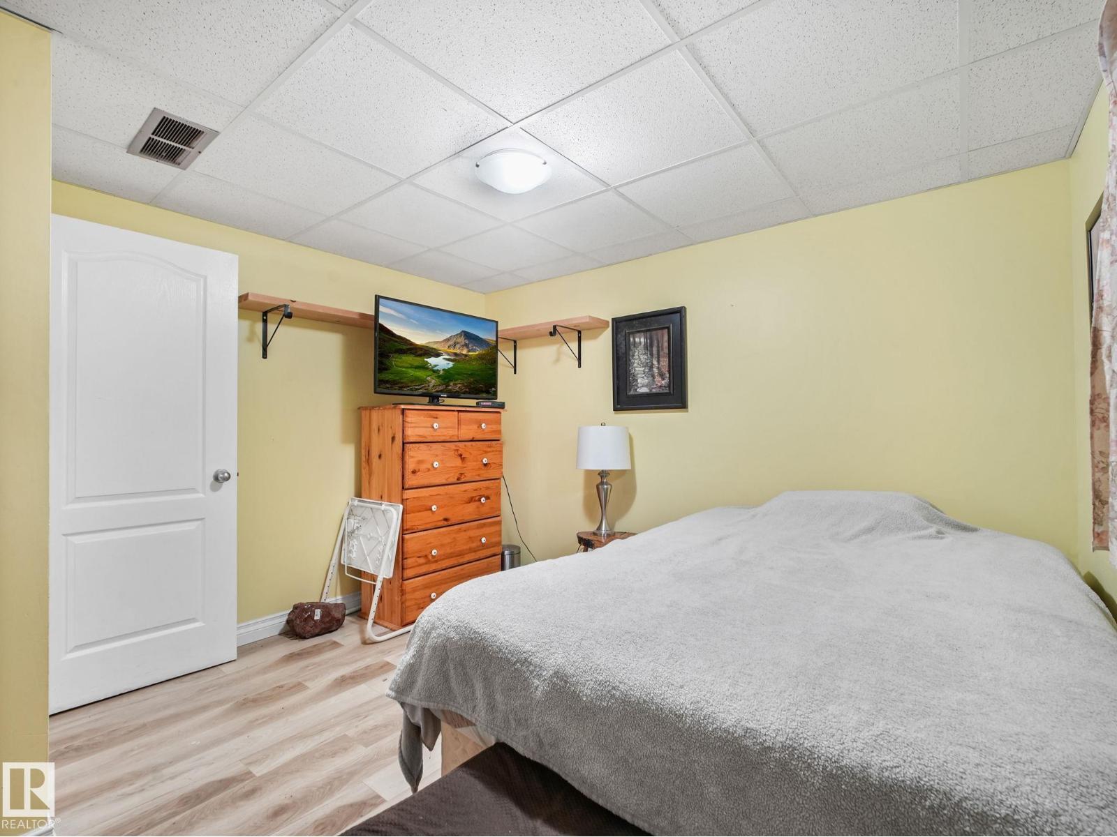 164 WARWICK RD NW - 32