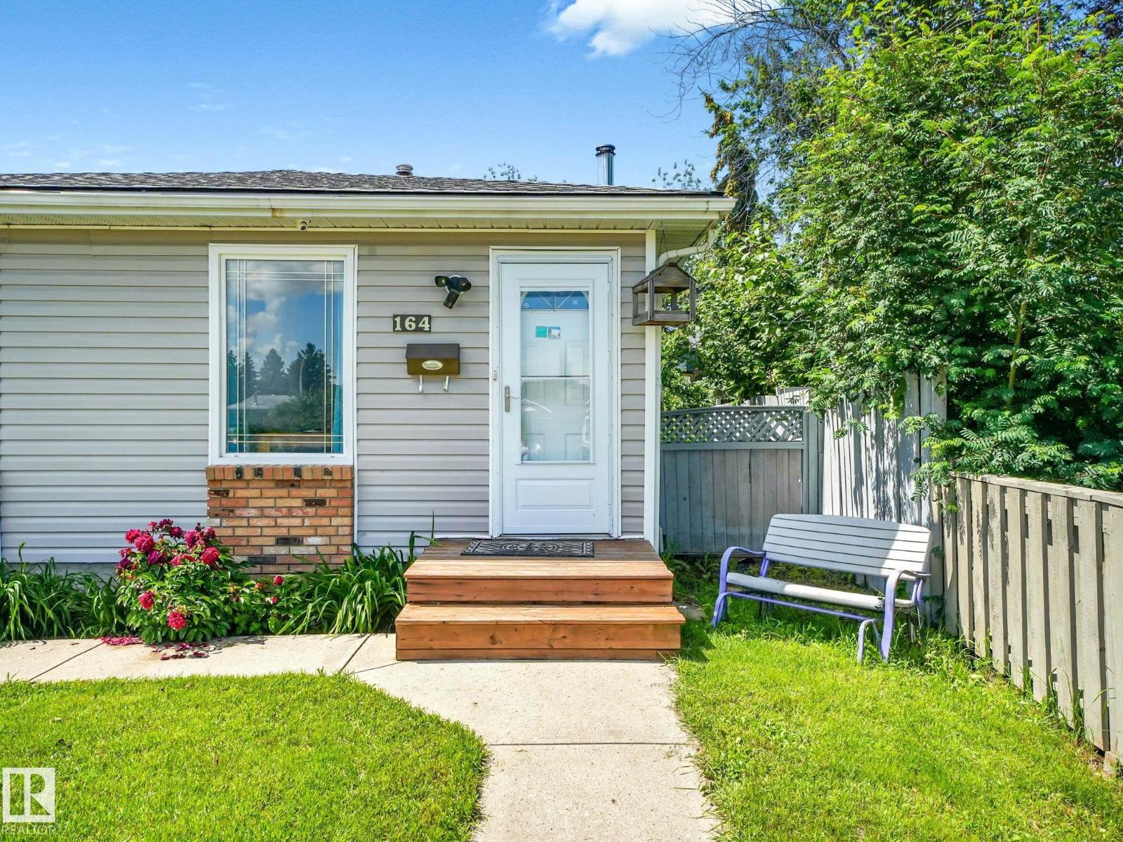 164 WARWICK RD NW - 4