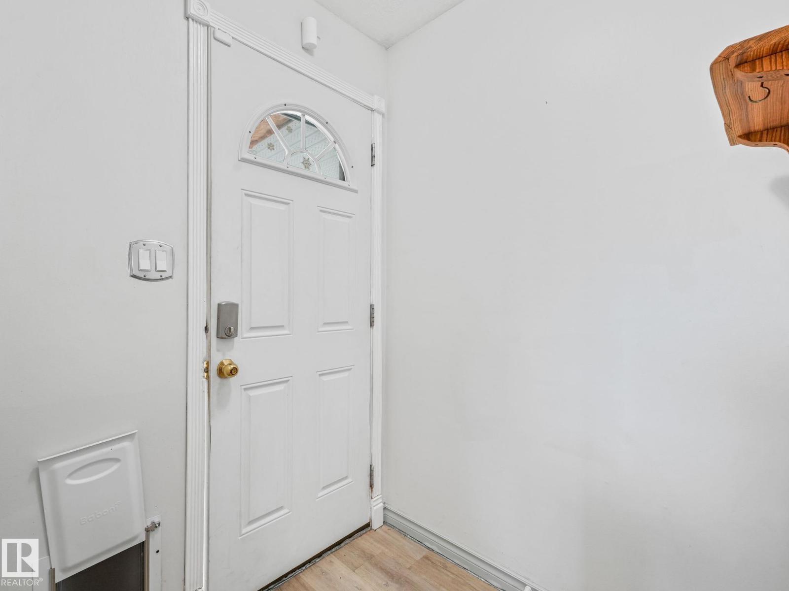 164 WARWICK RD NW - 5