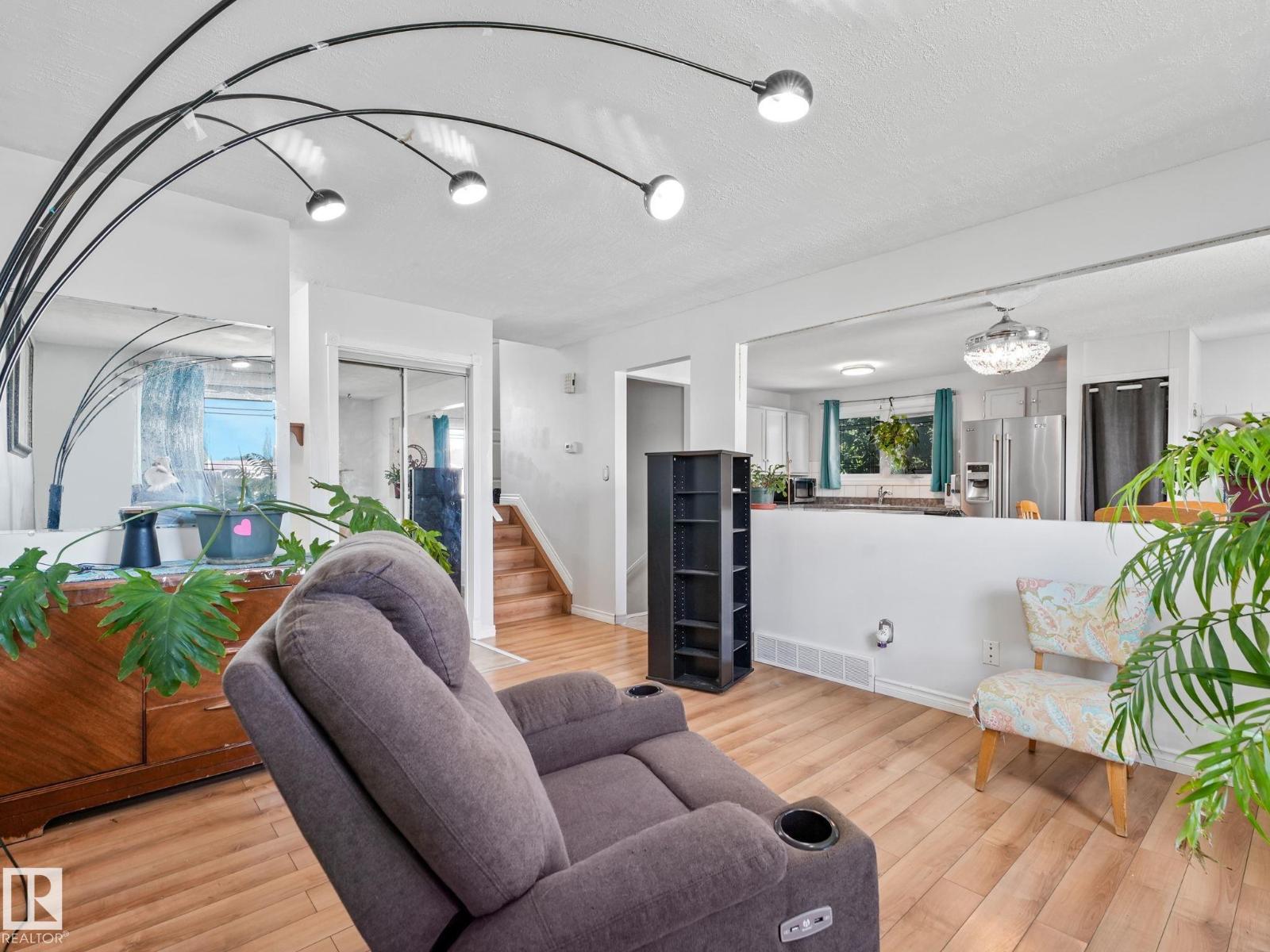 164 WARWICK RD NW - 8