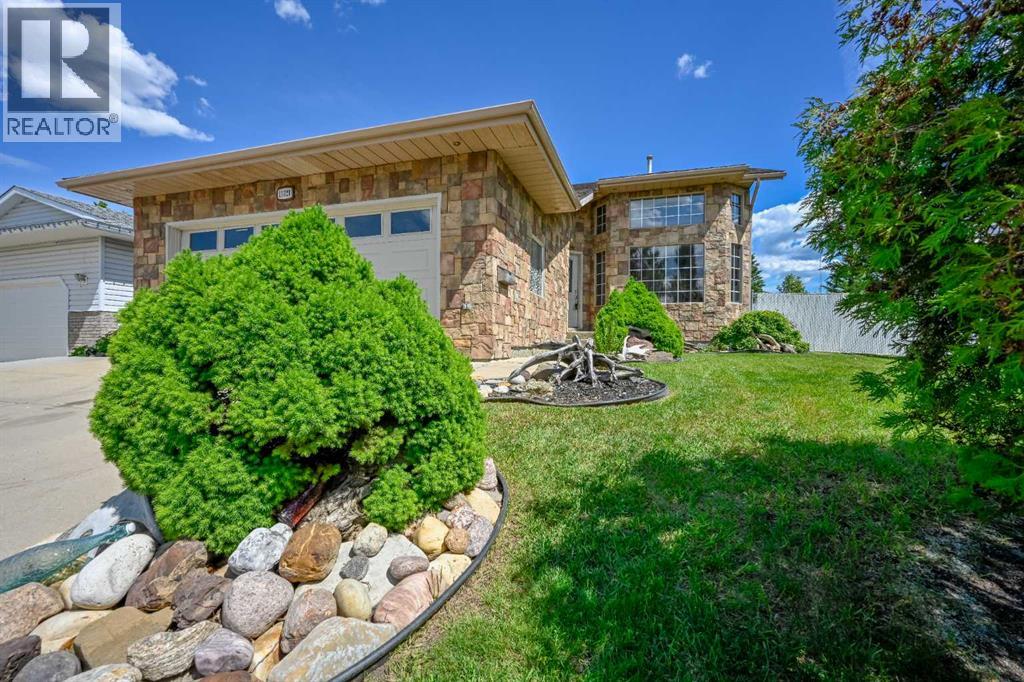11321 95 Street - 40